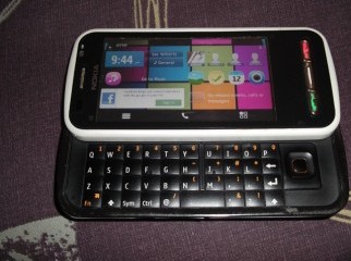 Nokia C6-00 - Symbian Belle Smartphone - 5MP Camera - FRESH.