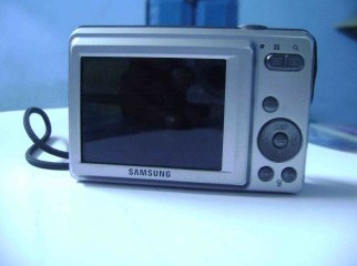 SAMSUNG- ES55