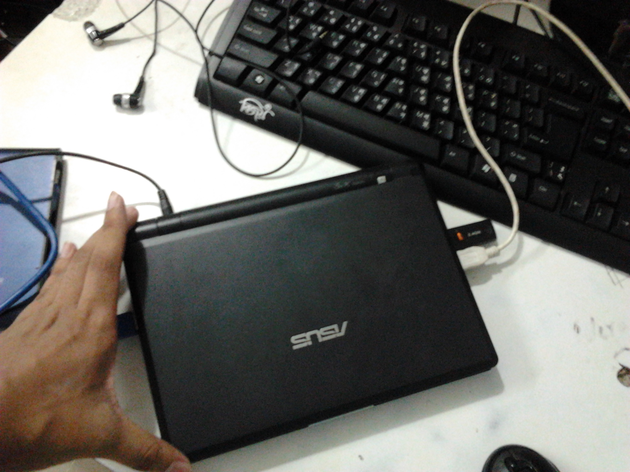 Laptop ASUS netbook eee pc 4g surf large image 0