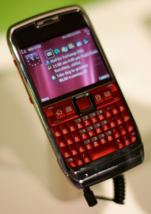 NOKIA E SERIES E71 RED ---please call 01727858465 large image 0