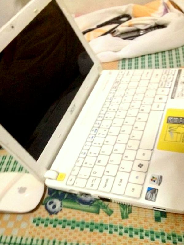 Acer Aspire One Happy 2 yellow  large image 0