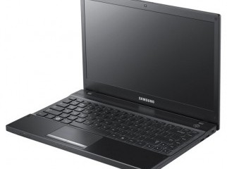 Samsung NP300V4Z-A05BD i5 2nd gen Mob-01772130432