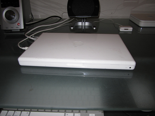 Apple Core2Duo Genuine USA Laptop large image 0