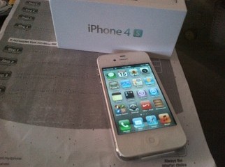 I PHONE 4S