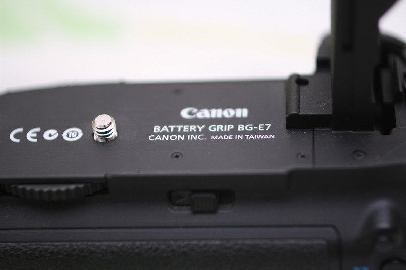 Canon Battery Grip BG-E7 large image 1