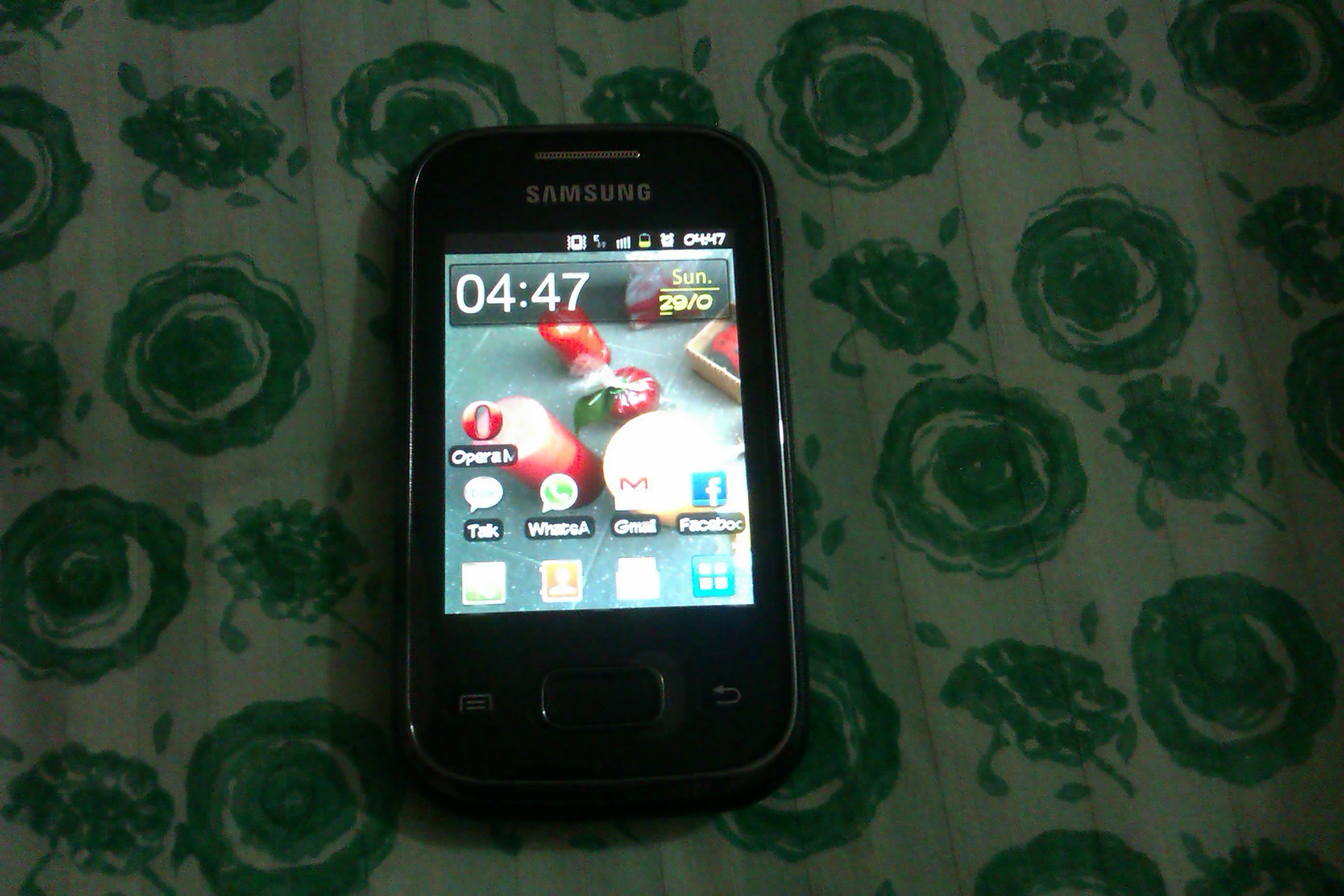 SAMSUNG GALAXY POCKET S5300 only 2 weeks old  large image 2