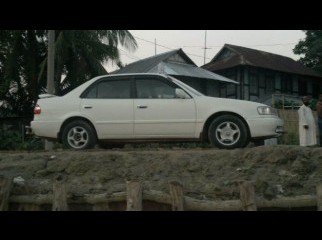 xe-saloon toyota 111 corolla