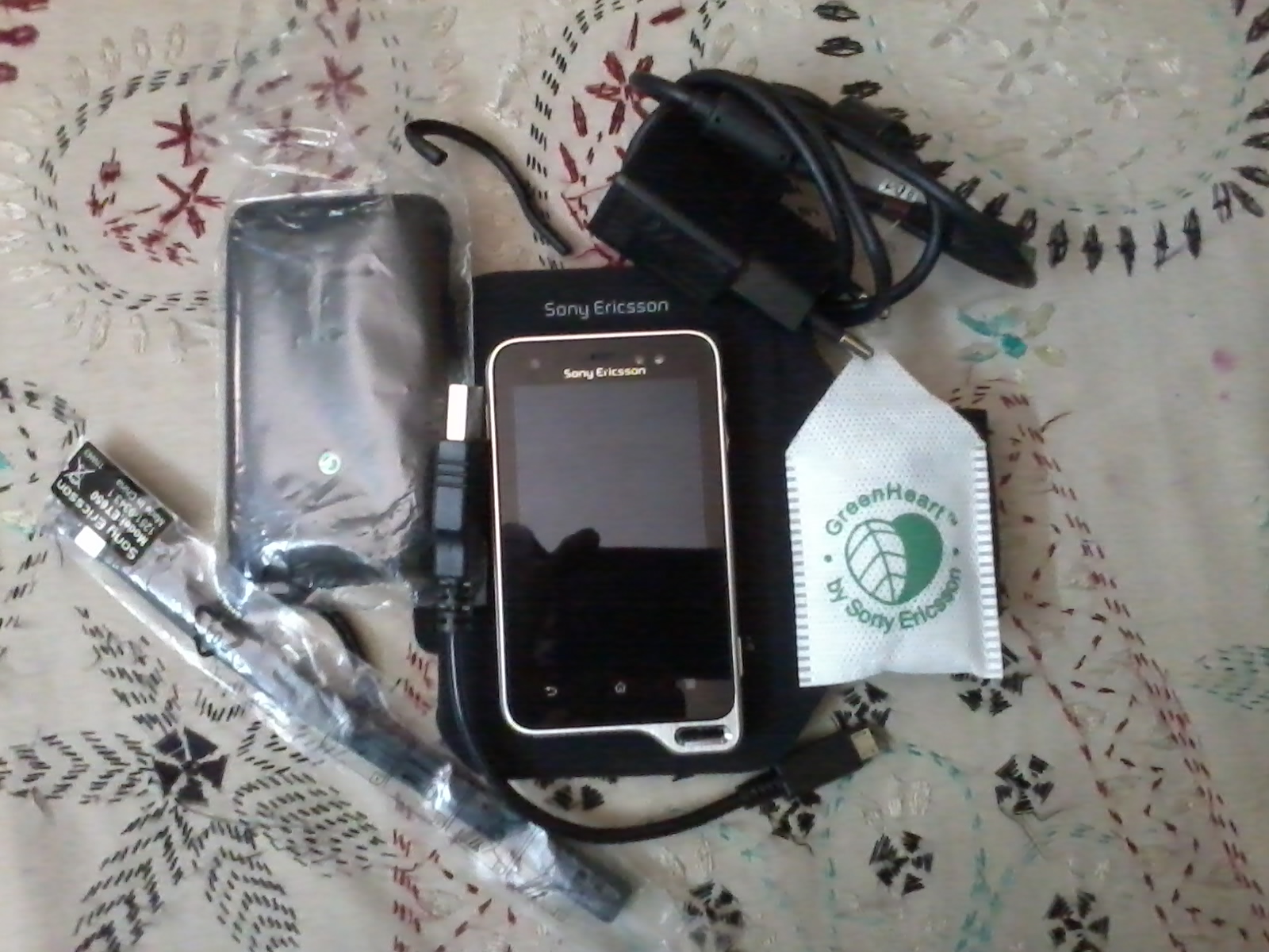 Sony Ericsson ST17 Xperia Active complete packed not used  large image 0