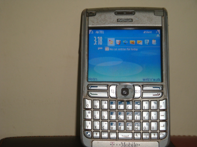 NOKIA E61 BUSINESS SOLUTION large image 0