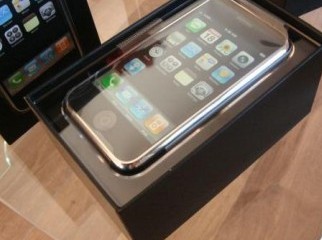 iPhone 3g 16GB with BOX everything URGENT 