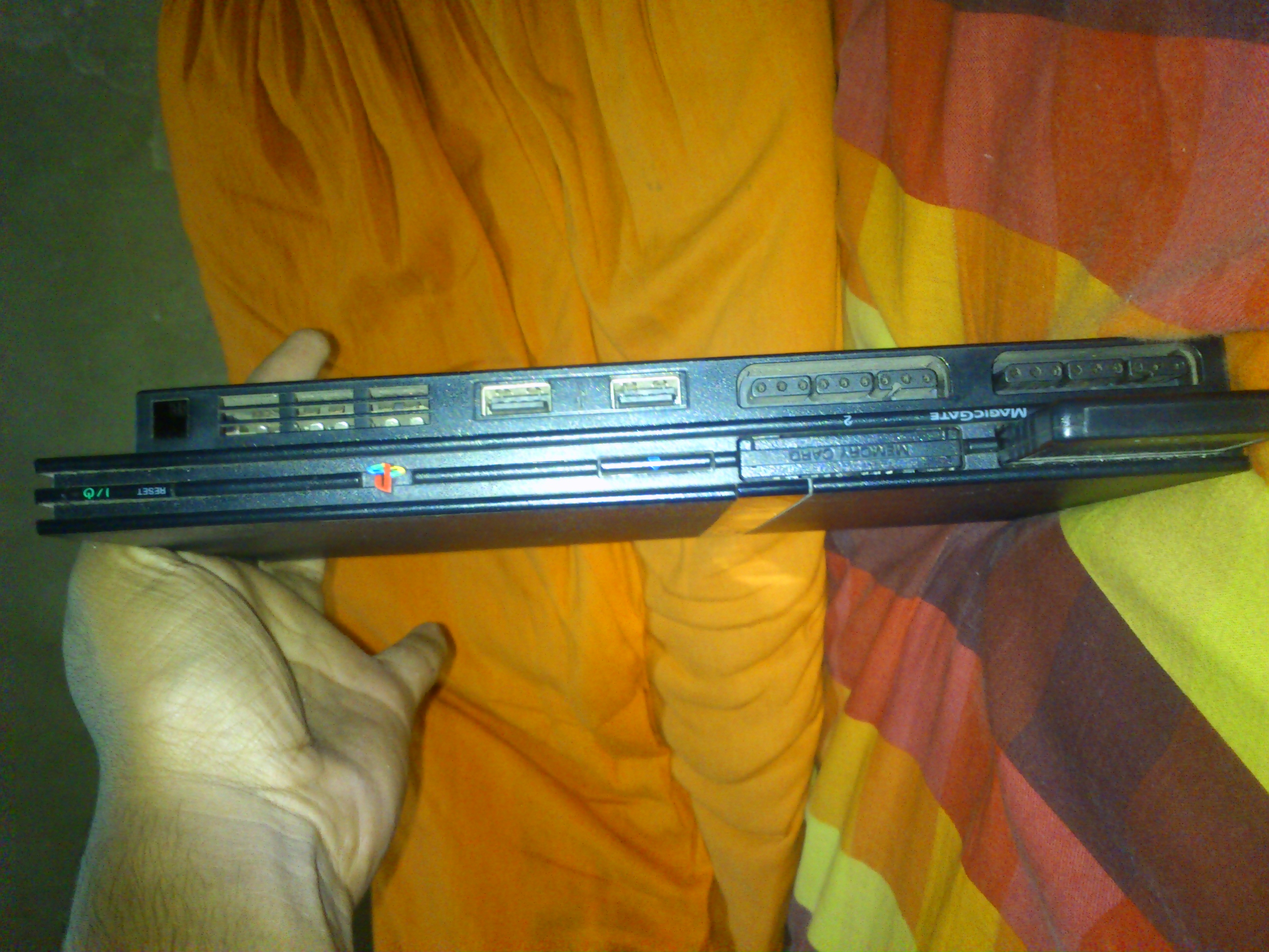 PS2 Super slim limited edition from Dubai - orginal Pic large image 0