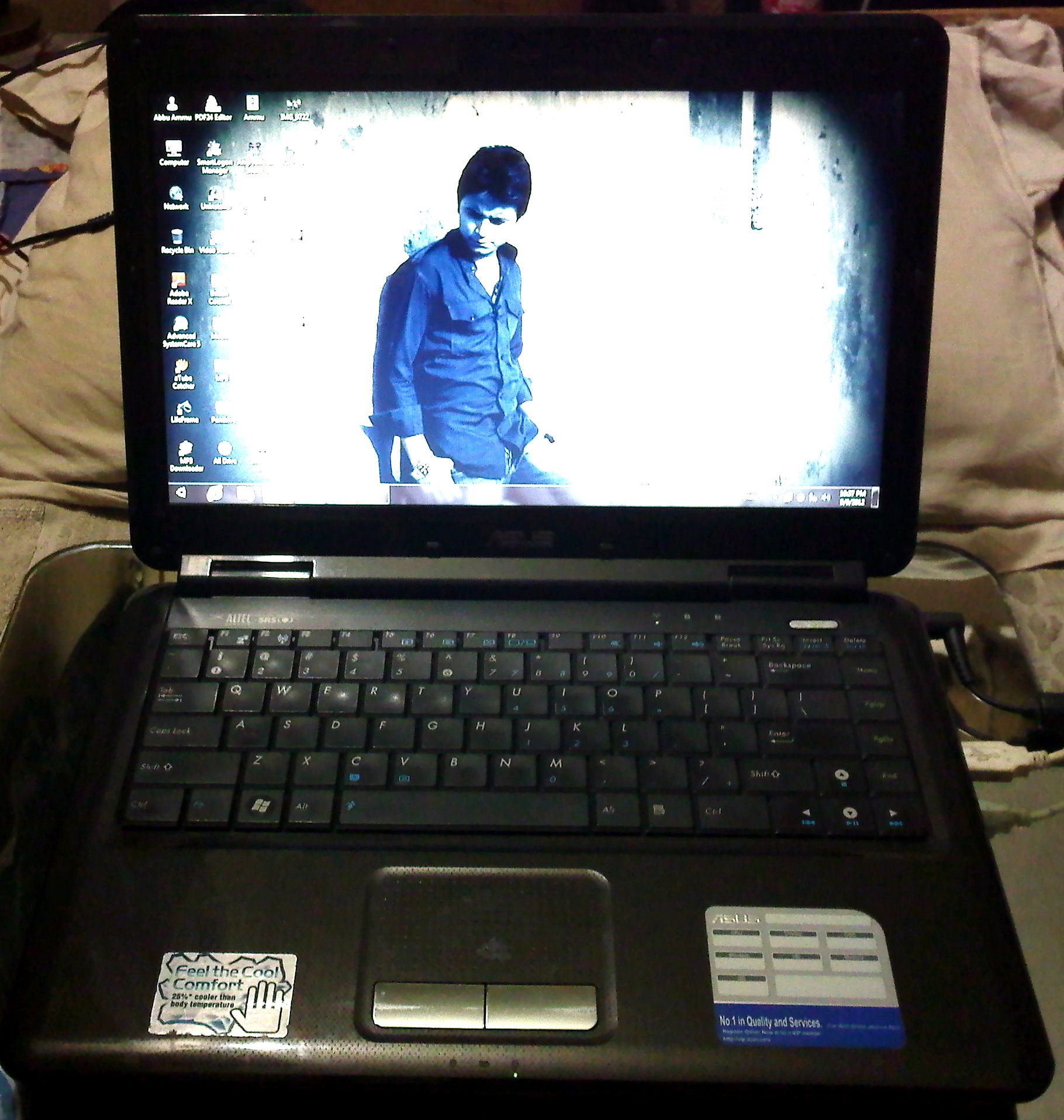 Asus K40IJ Black Dual Core Laptop large image 0