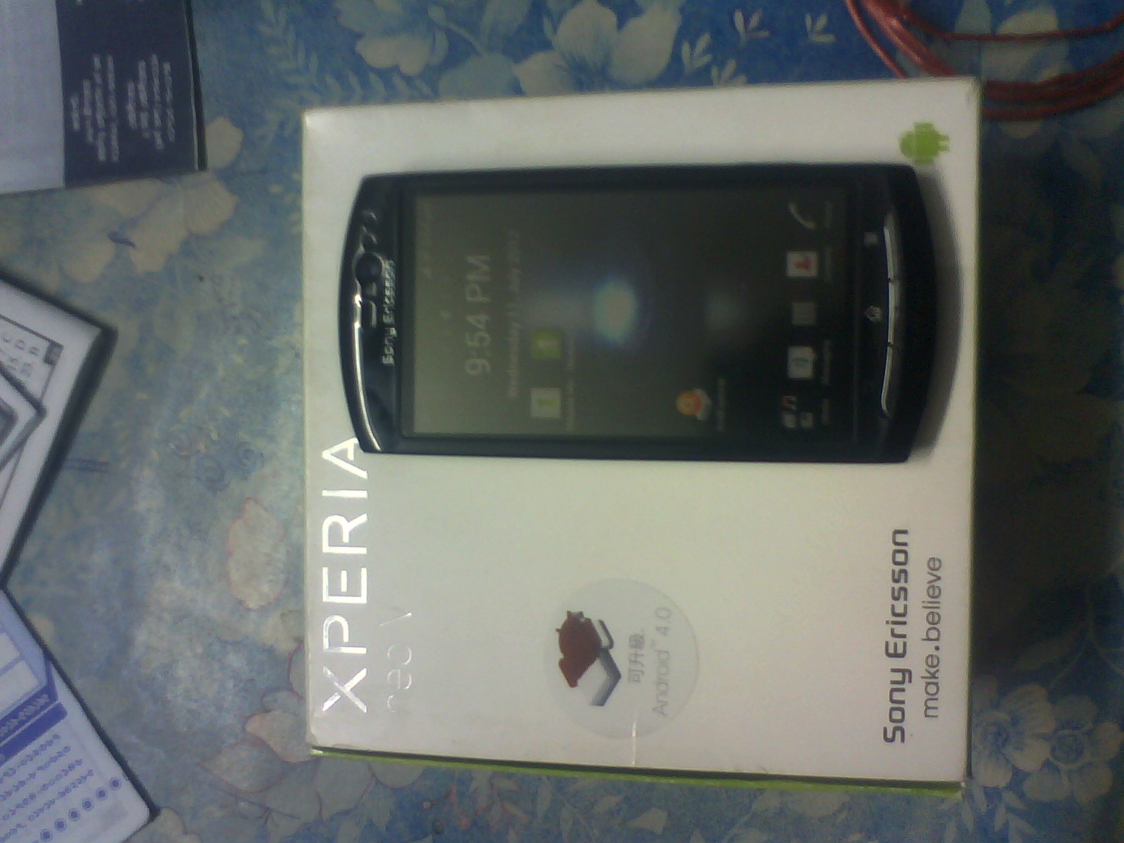 sony ericsson xperia neo v large image 0