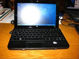 HP Netbook 1 TB Hitachi Hard Disc