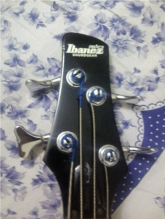 IBANEZ GIO SOUND GEAR BASS GUITAR....URGENT SALE large image 1