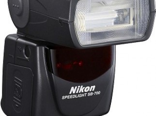 Nikon SB-700 external flash