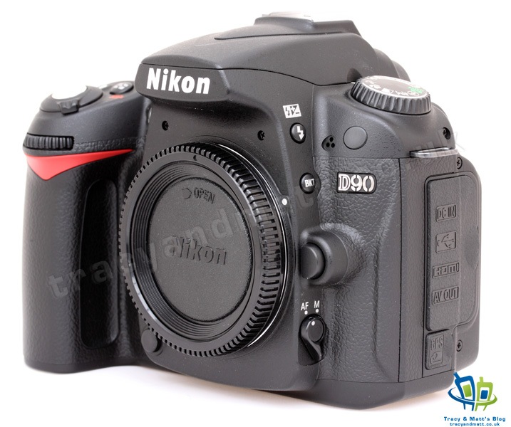 Nikon D90 Body only large image 0