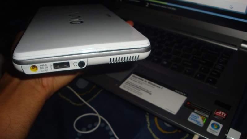 Sony Vaio Mini Laptop JAPAN MADE -3days used large image 2