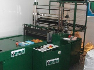 SEALING CUTTING MACHINE