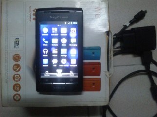 Xperia X8 Brand Newwith andriod 2.3.7 Box all accesories