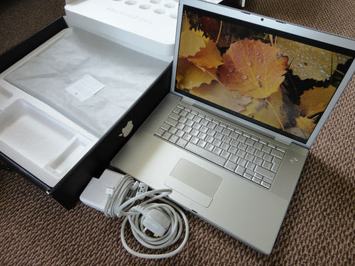 APPLE MACBOOK PRO 15 Core Duo 2.16 GHz... A1150 large image 0