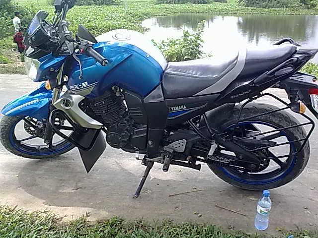 Yamaha FZS Blue -19 serial large image 0