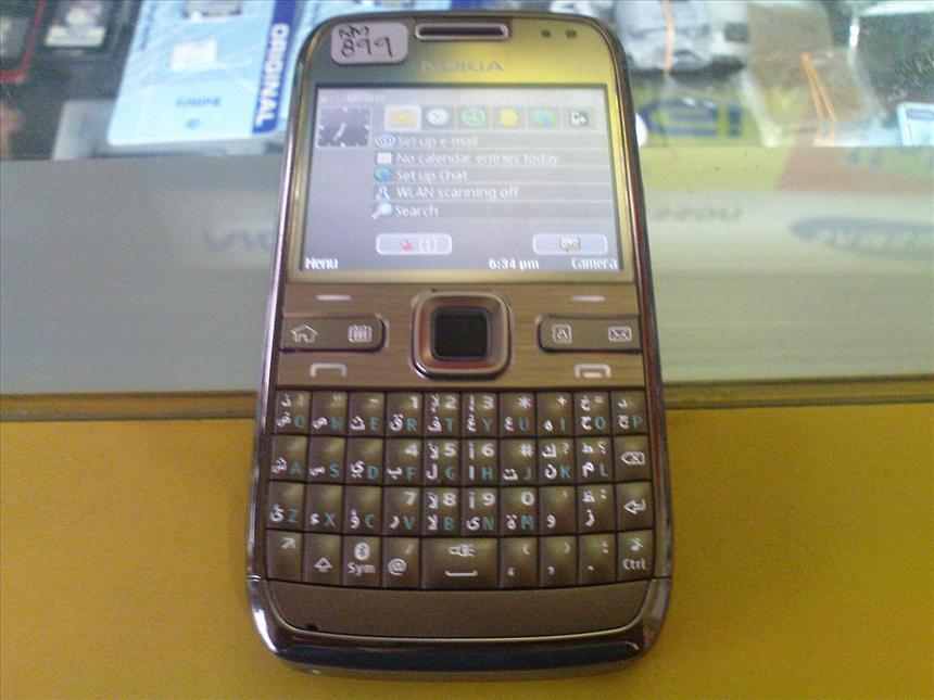 Nokia E72 Fully Fresh and New look urgent sell large image 0