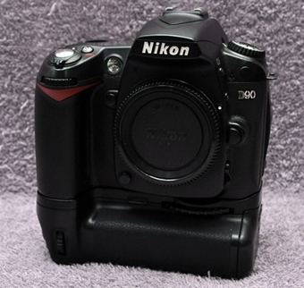 Nikon D90 with battery grip 2 lens large image 0