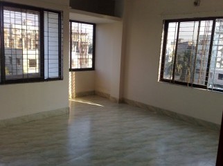 1400 sqft 3 yrs used 3rd floor near kazipara East Monipur