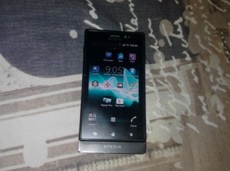 sony xperia sola