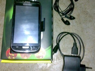 Samsung Galaxy S3 Clone with all things box.