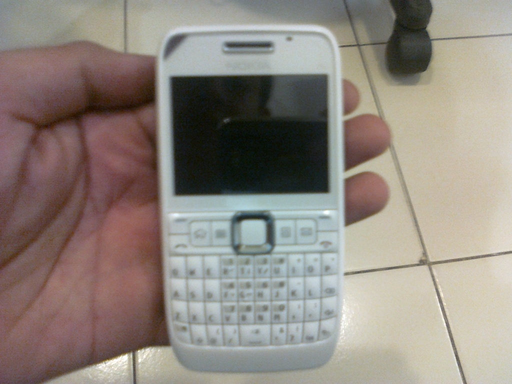 Nokia E63 White Price Negotiable . Call 01676522989 large image 0