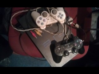 play station 2 with 2 controllers