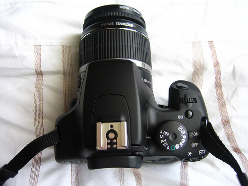 Canon EOS 1000D with 18 55mm lense and camera bag large image 0