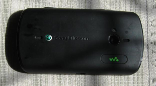 live with walkman t19i large image 0