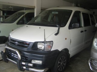 Noah DX Model 05 Regi 11 Serial 15 CNG White 5 Door Low