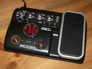 ZOOM G2.1U LEAD GUITAR EFFECTS PROCESSOR WITH PEDAL